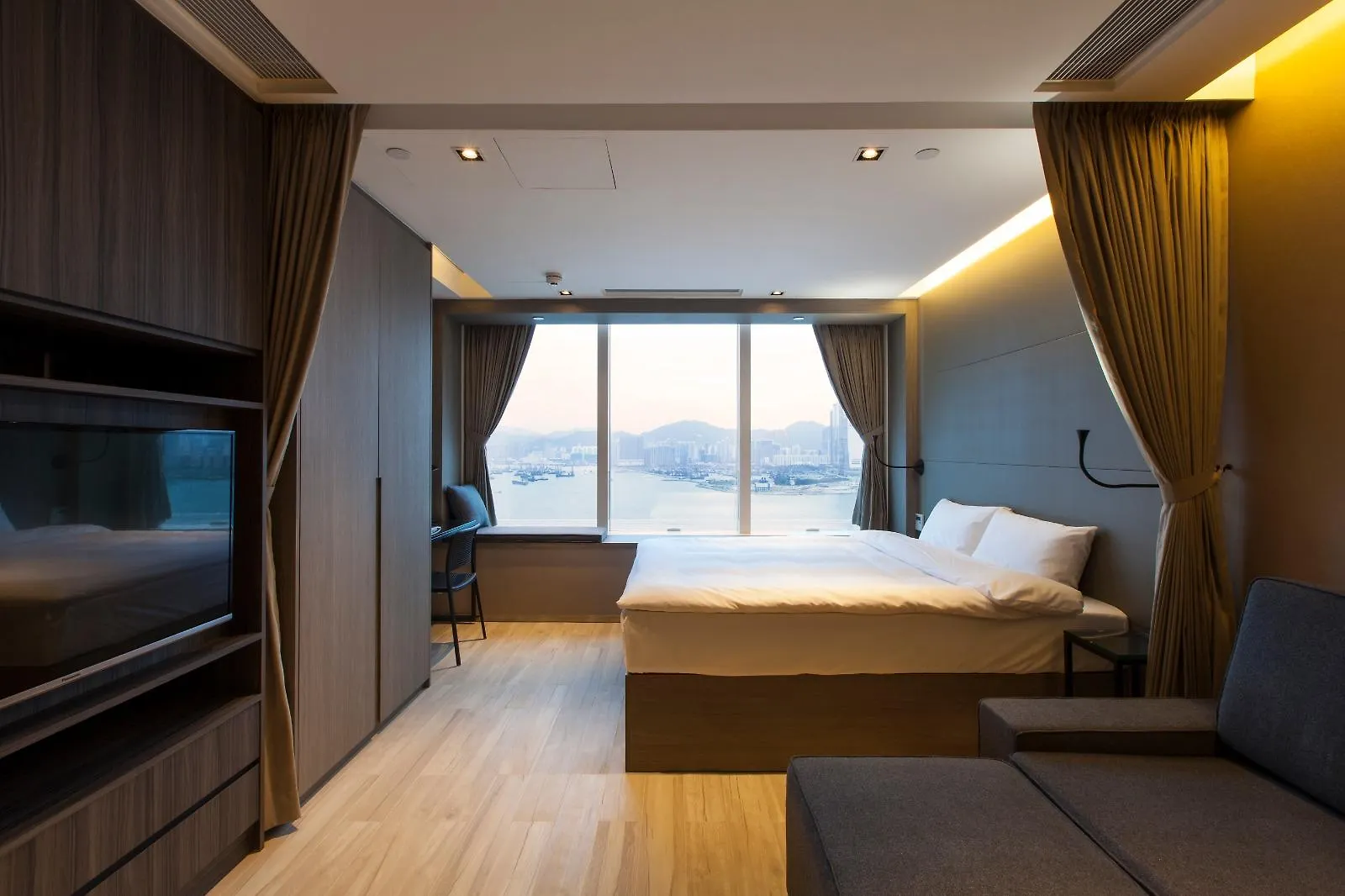 Cm+ Hotels And Serviced Apartments Hongkong 4*,