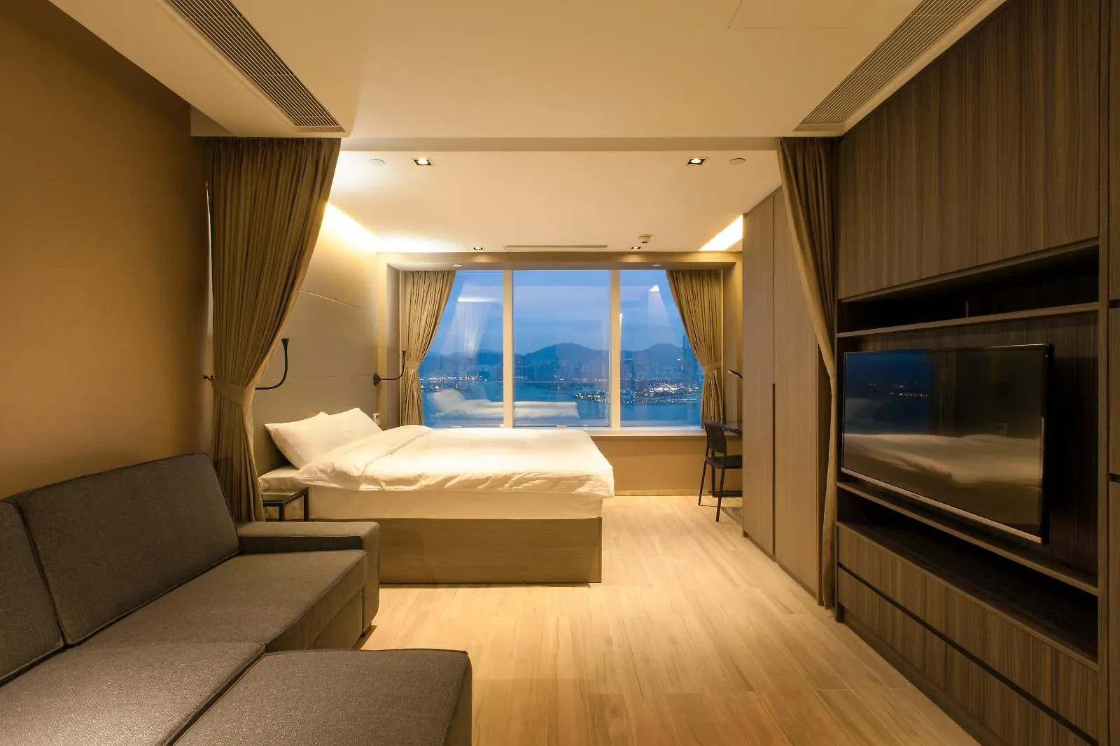 Cm+ Hotels And Serviced Apartments Hongkong 4*,